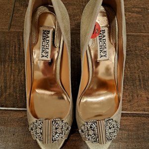 Bagley Mischka Davida Gold Peep Tow Heels NWT Size 6.5